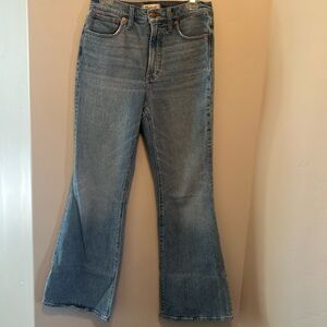 Madewell Perfect Vintage Flare Jean. Size 27